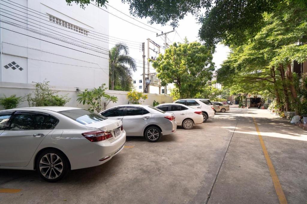 Phanthipha residencia Khon Kaen Exterior foto
